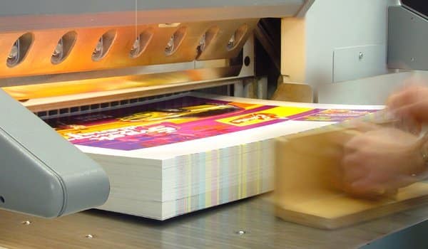 electronic printing paper guillotine - bleed explained